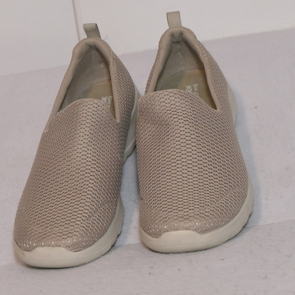 Skechers Womens Go Walk Joy Sneaker 8.5 Taupe Athleisure Walking Lightweight
